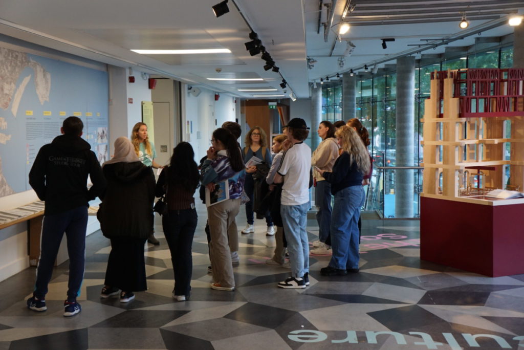 Free Gallery Tours for Third-level Students